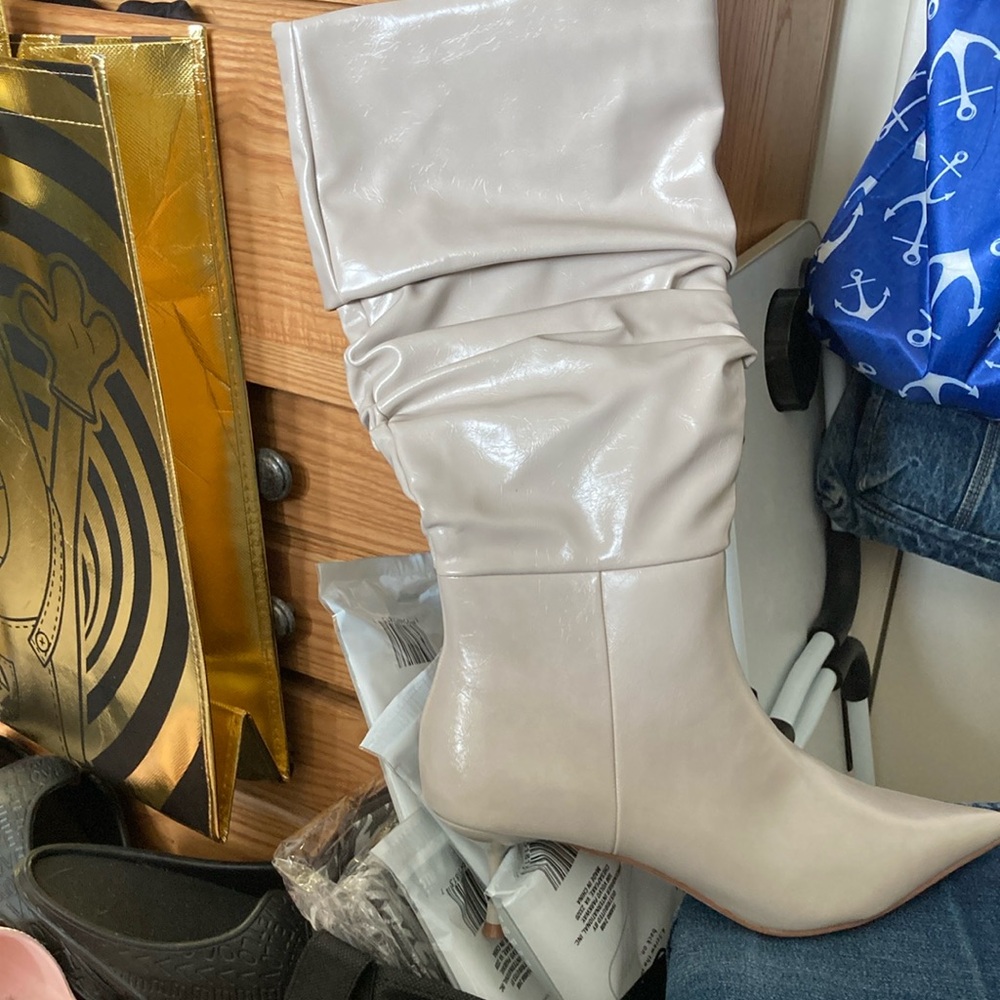Cream Heeled Slouch knee Boots